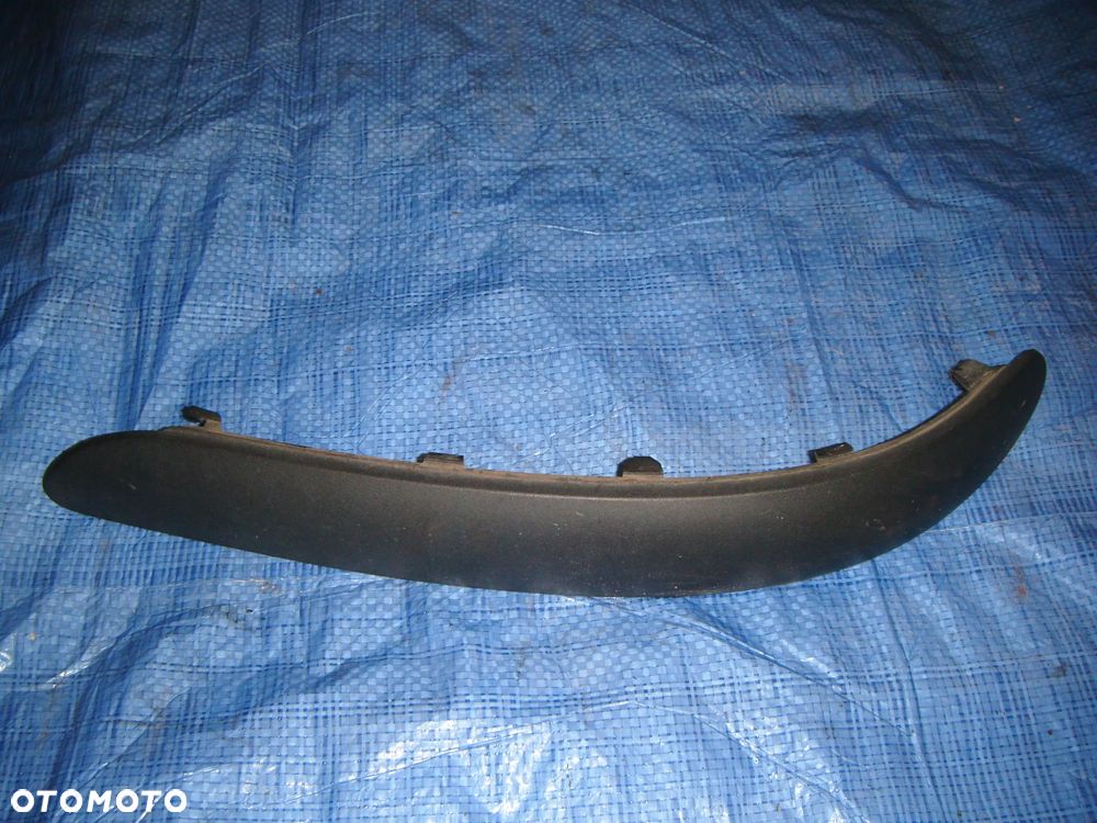mercedes w168 listwa zderzaka przód   16888513 - 1