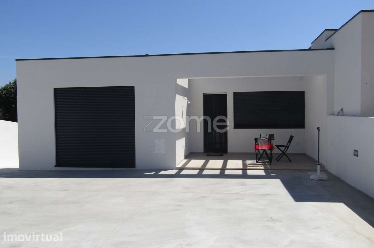 Moradia Geminada Nova T3 - arquitetura moderna - Anadia - Grande imagem: 2/20