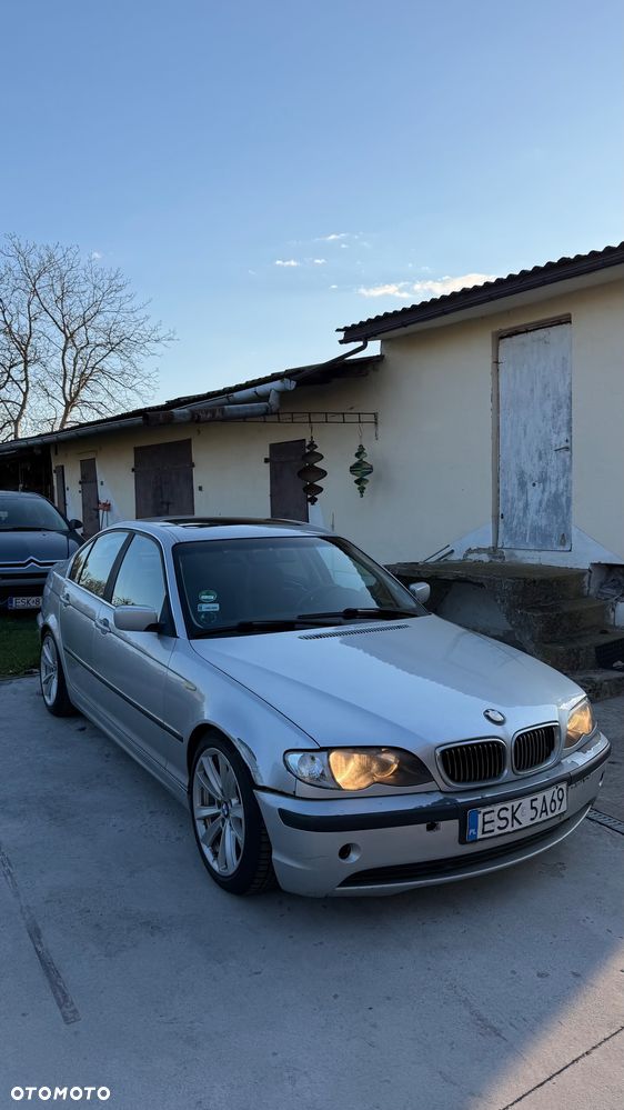BMW Seria 3 325i - 3