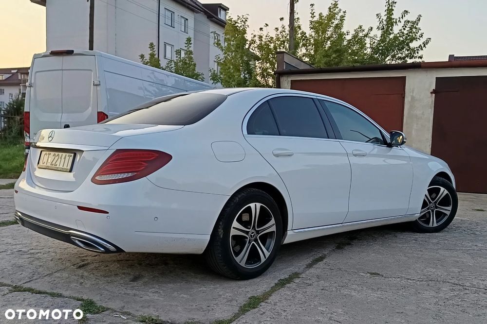 Mercedes-Benz Klasa E 220 d 9G-TRONIC - 3