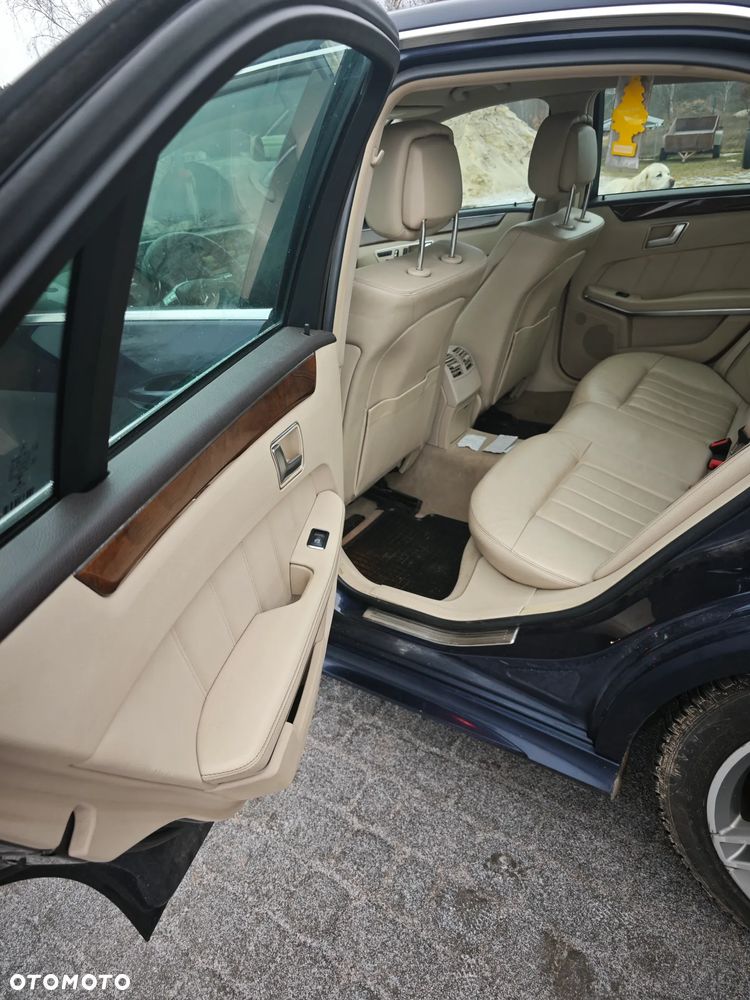 Mercedes-Benz Klasa E 350 BlueTEC 4Matic 7G-TRONIC - 16
