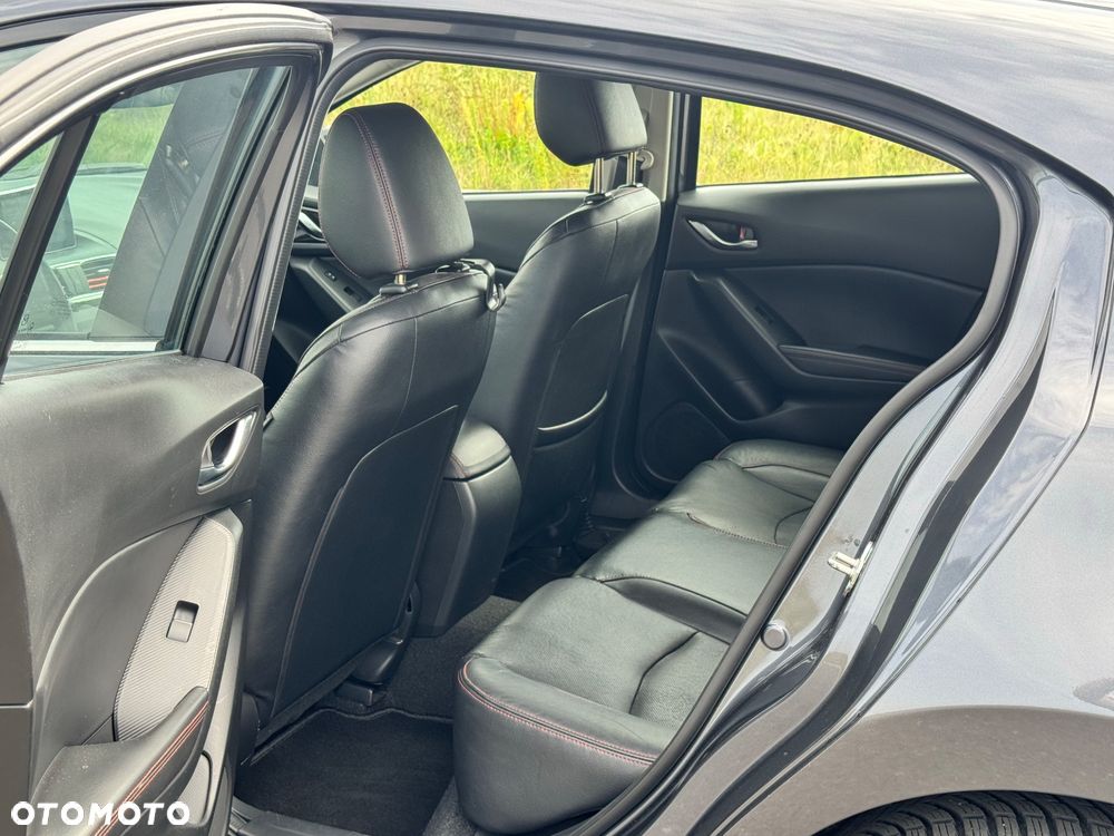 Mazda 3 - 38