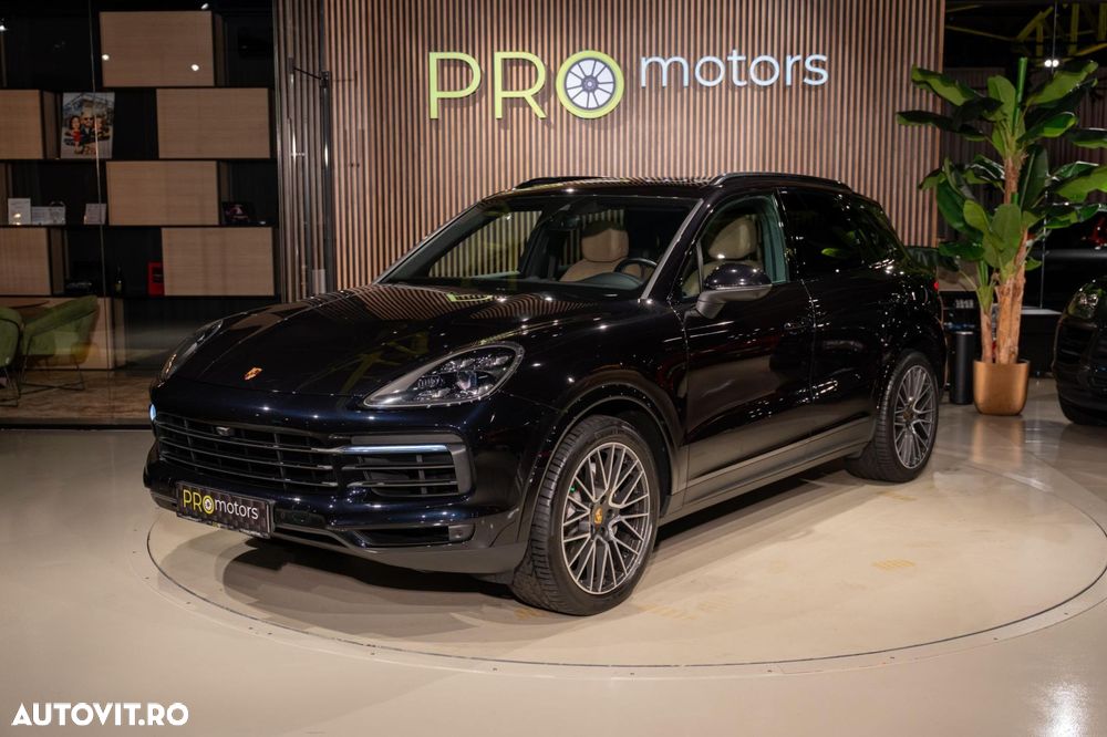 Porsche Cayenne - 2