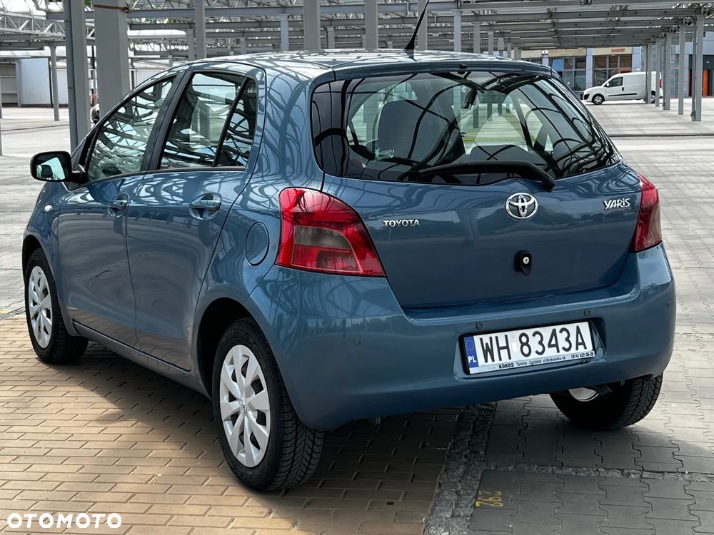 Toyota Yaris 1.3 Sol Premium MM - 8