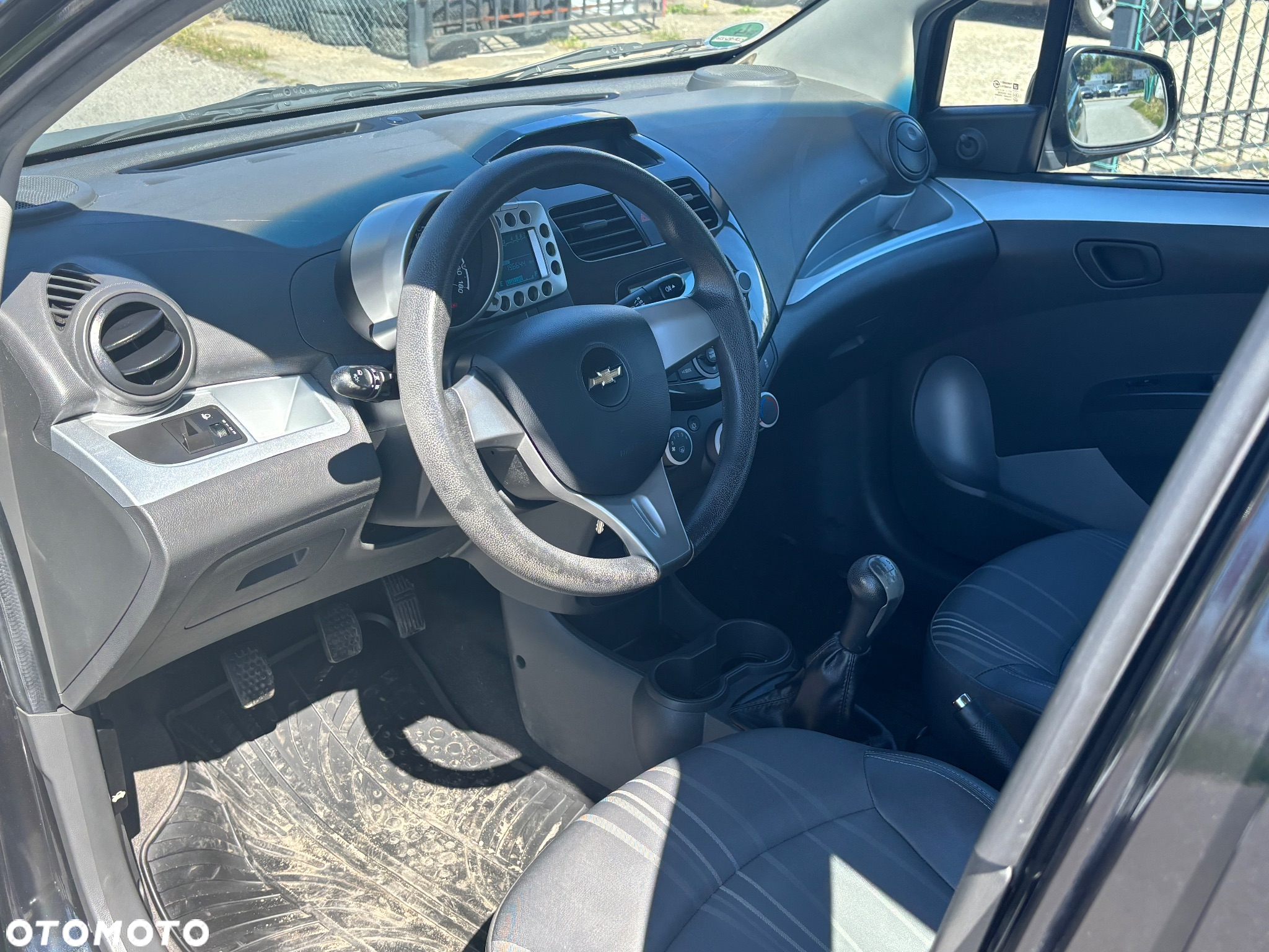 Chevrolet Spark 1.0 Base+ - 15