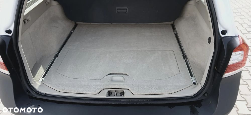 Volvo XC 70 - 21