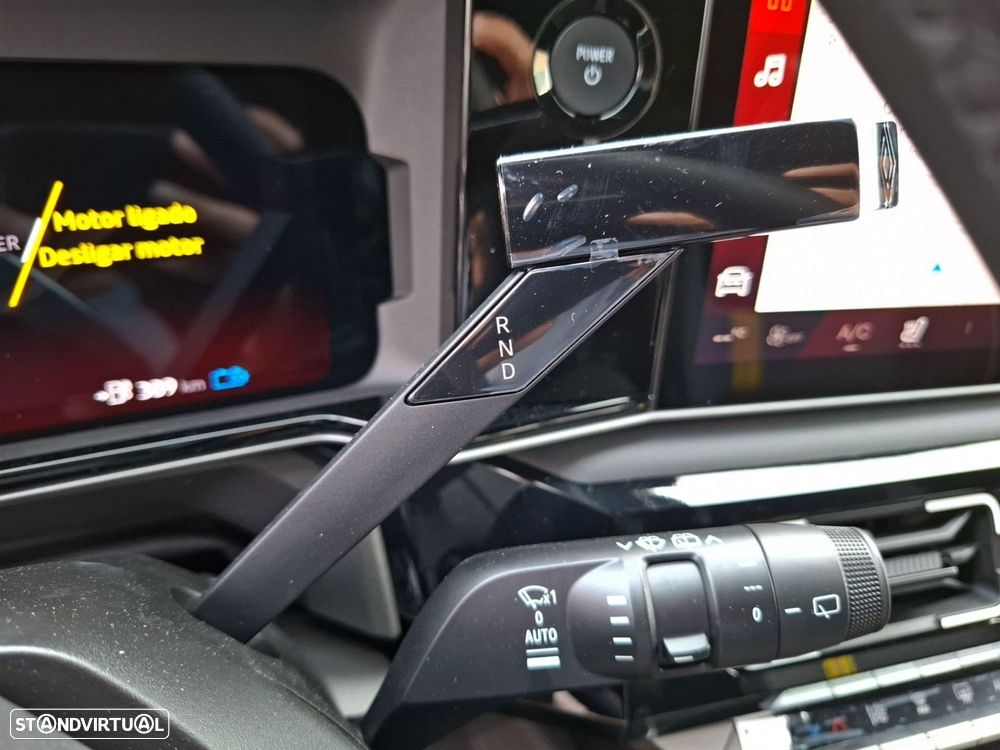 Renault 4 E-Tech 52 kWh Iconic Autonomia Conforto - 16