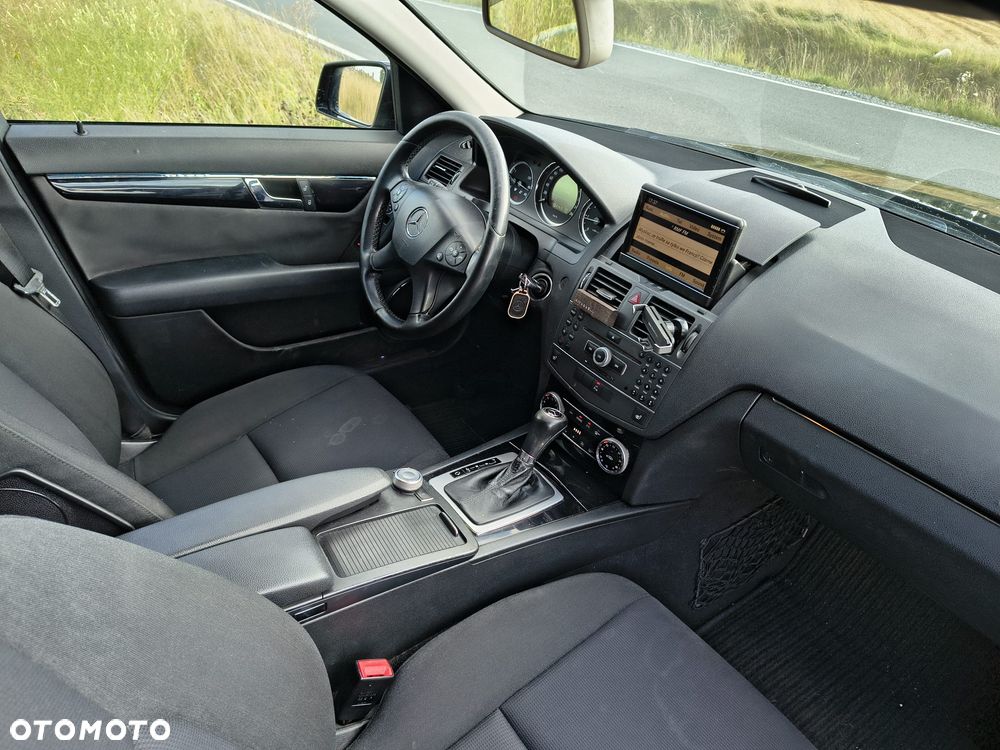 Mercedes-Benz Klasa C 220 CDI DPF Automatik BlueEFFICIENCY - 15