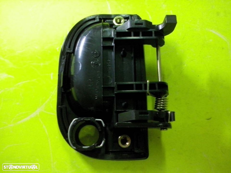 Puxador da porta lateral Hyundai H1 (Novo) - 2