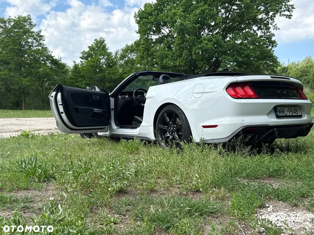 Ford Mustang - 7