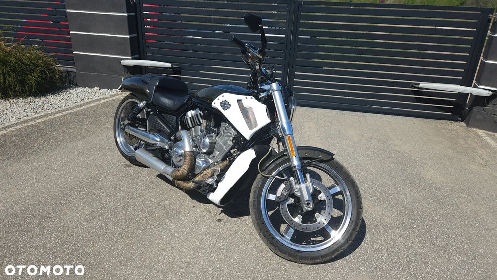 Harley-Davidson V-Rod Muscle - 1