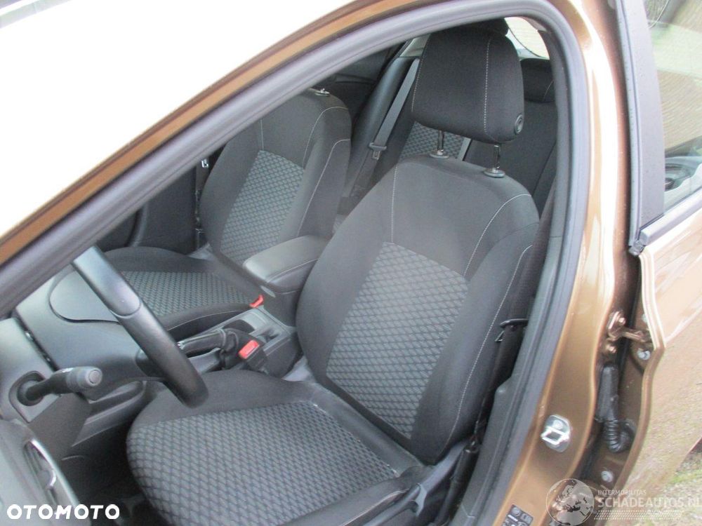 Opel Astra - 16