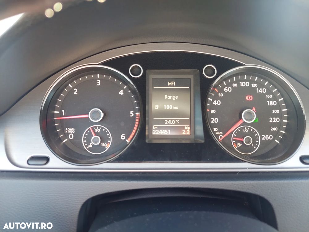 Volkswagen Passat 2.0 TDI BlueMotion Tehnology DSG Comfortline - 5