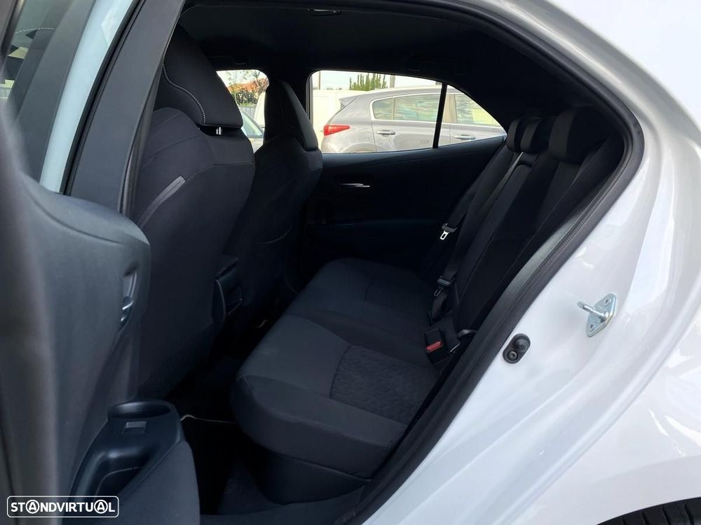 Toyota Corolla 1.8 Hybrid Comfort - 32