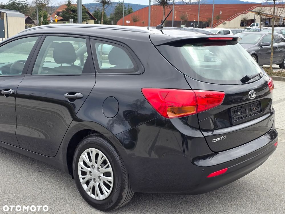 Kia Ceed 1.4 CRDi 90 Vision - 17