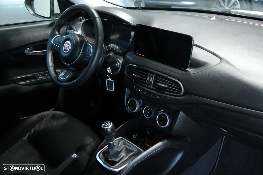 Fiat Tipo Station Wagon Cross 1.0 GSE T3 Cross - 12