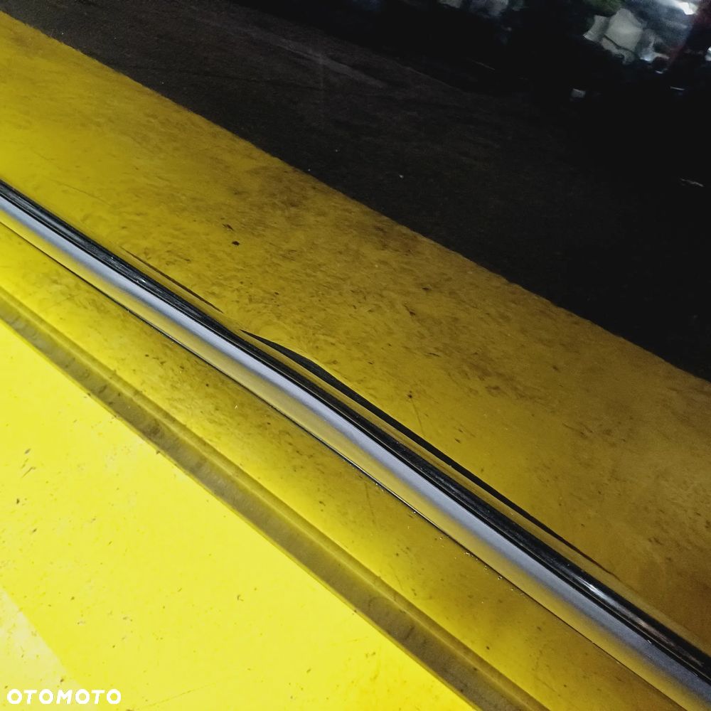 DRZWI PRAWY PRZÓD PRAWE PRZEDNIE BMW 3 E46 LAK. 475/9 KOMBI NR124 - 9