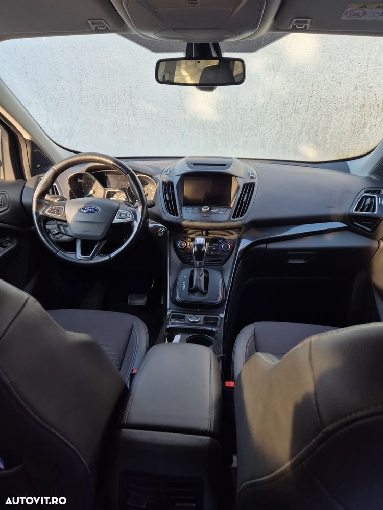 Ford Kuga 2.0 TDCi 4WD Powershift Titanium - 6