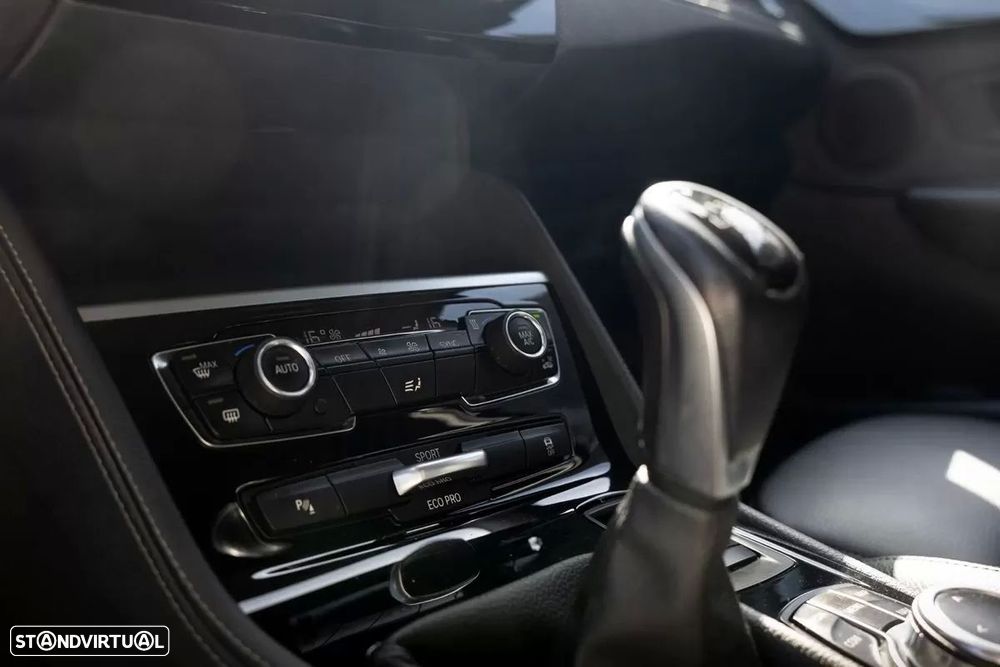 BMW 216 Active Tourer d Line Luxury - 21