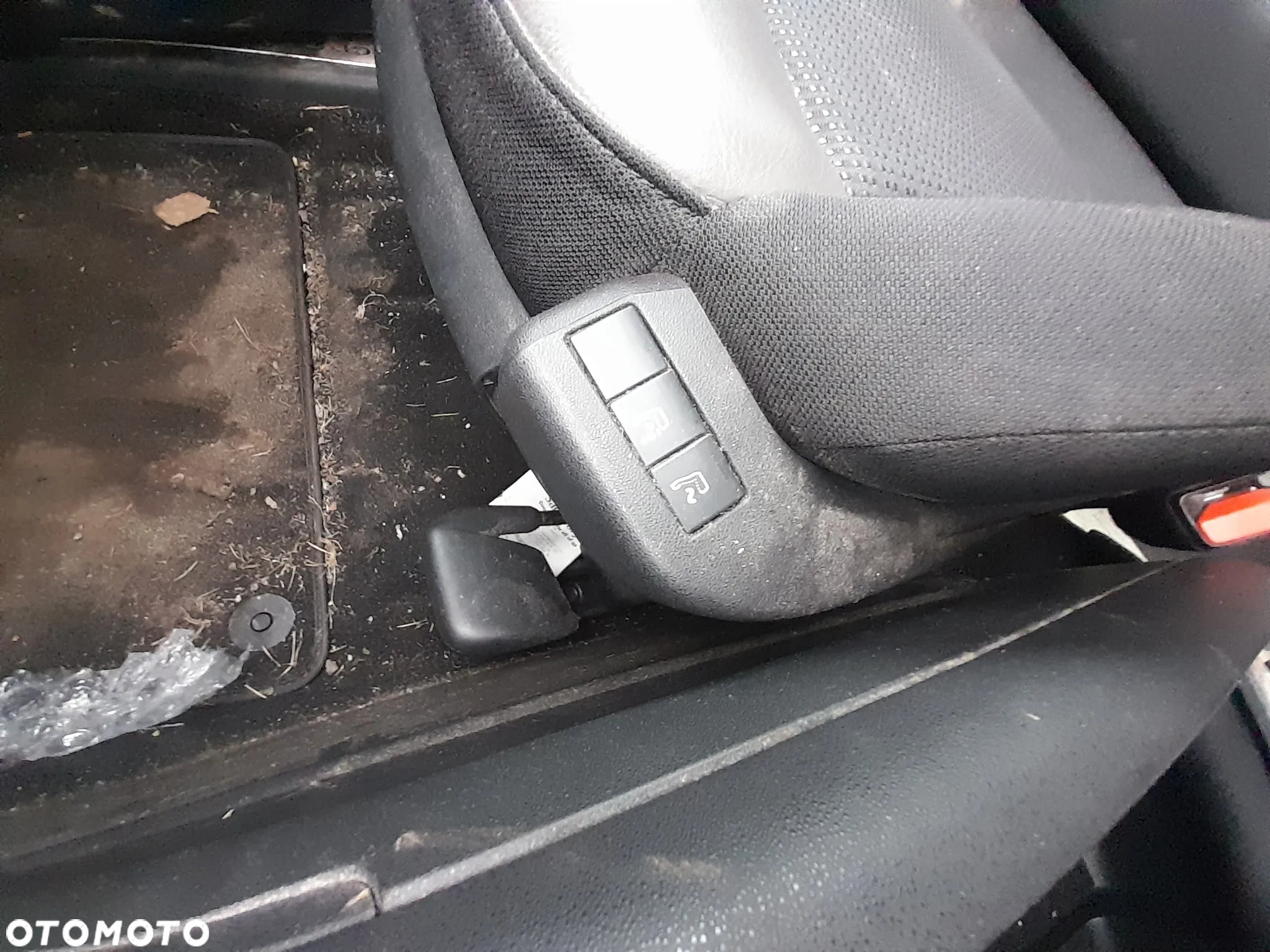 CITROEN C4 GRAND PICASSO II FOTELE KANAPA KOMPLET 7 OSOBOWE ELEKTRYCZNE WERSJA ANGIELSKA - 11