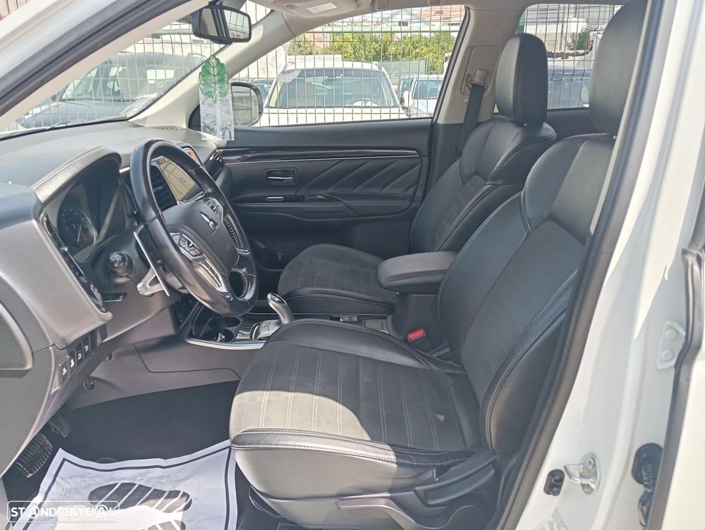 Mitsubishi Outlander 2.4 4WD Plug-In Hybrid Spirit+ - 7