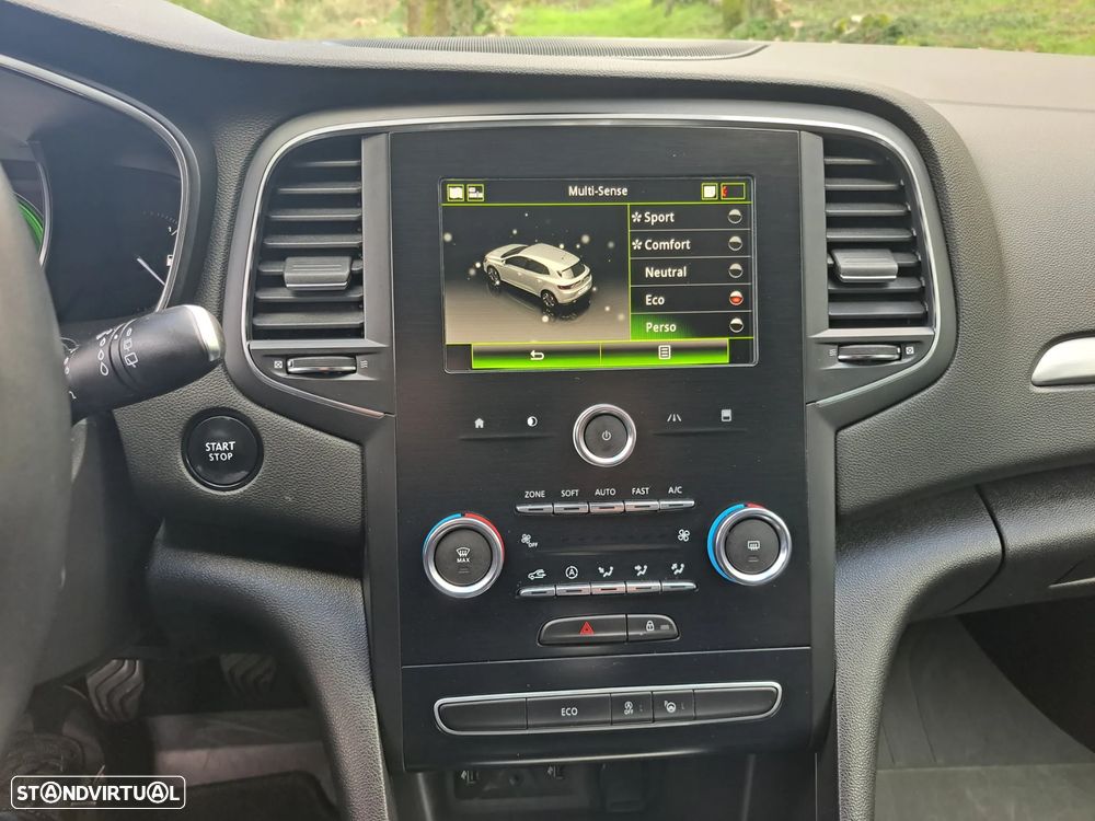 Renault Mégane TCe 140 GPF INTENS - 29