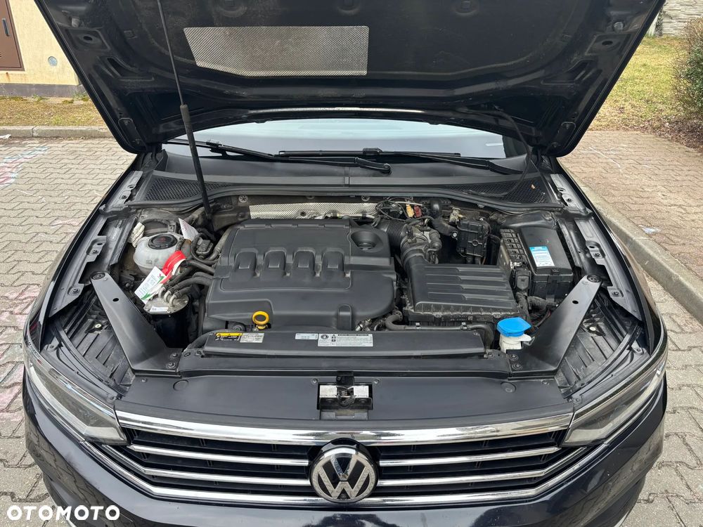 Volkswagen Passat 2.0 TDI SCR DSG Elegance - 10