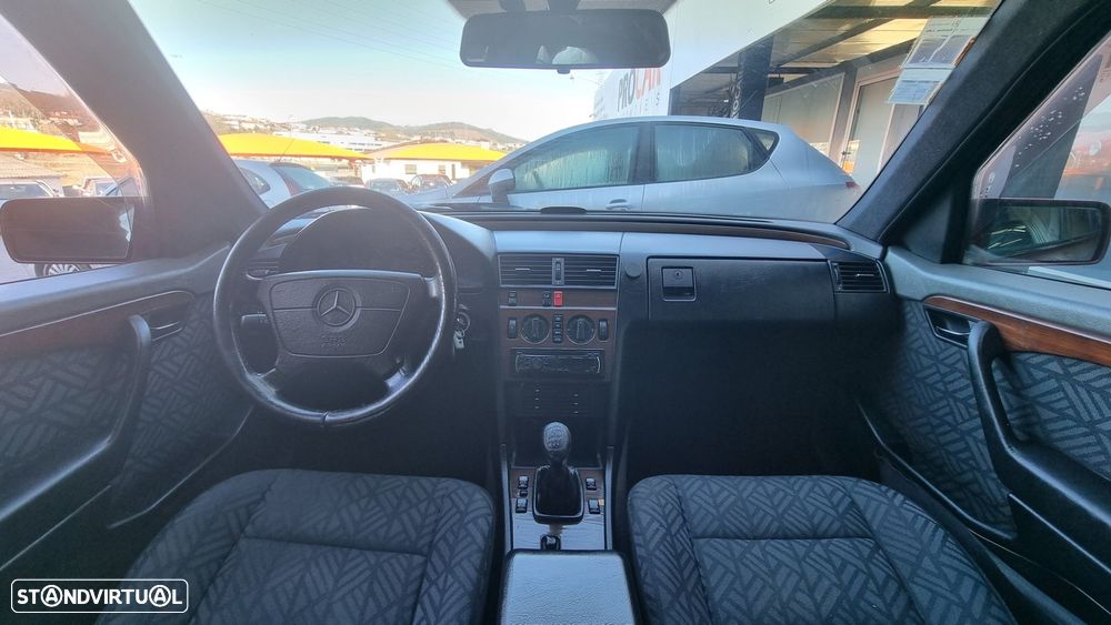 Mercedes-Benz C 250 D Elegance - 7