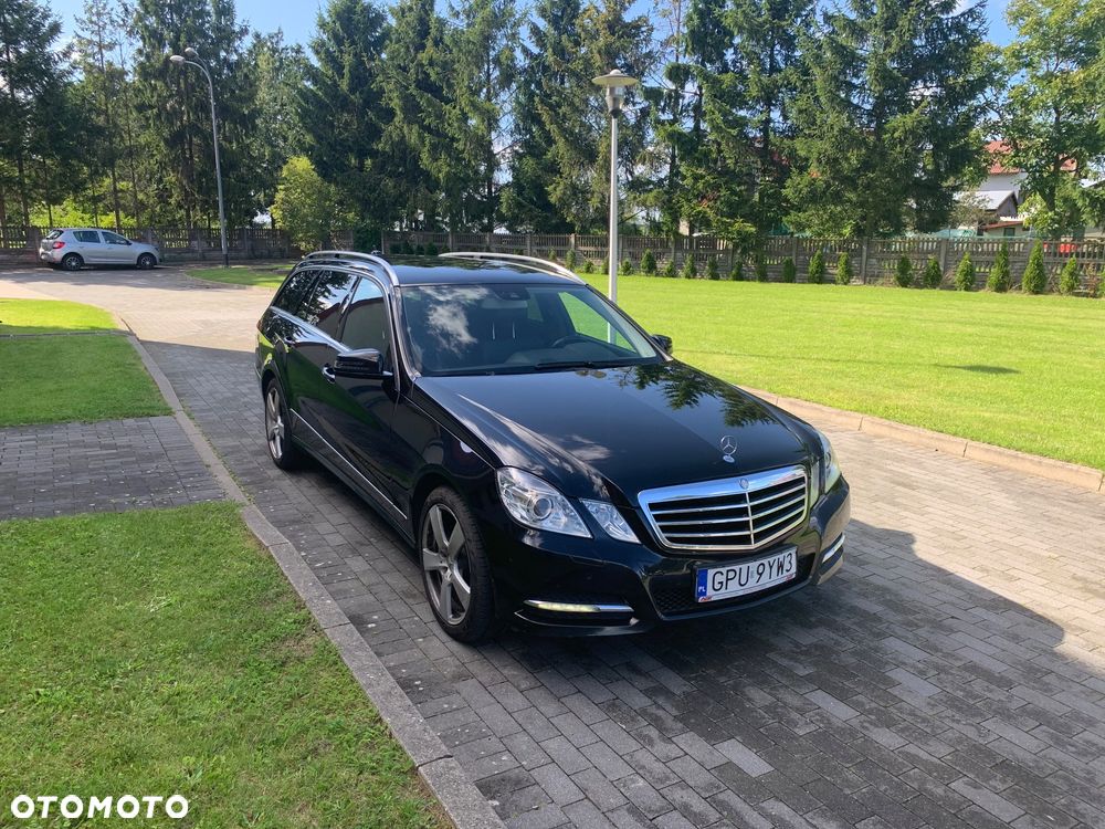 Mercedes-Benz Klasa E 200 BlueEFFICIENCY 7G-TRONIC Avantgarde - 4