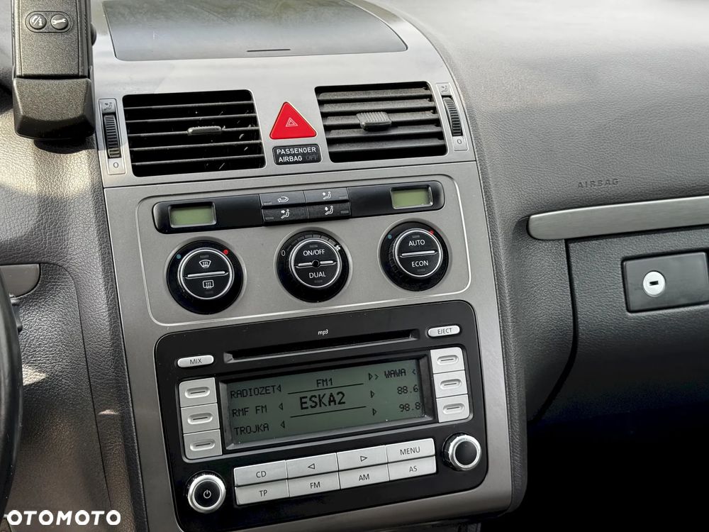 Volkswagen Touran 2.0 TDI DPF Highline - 7