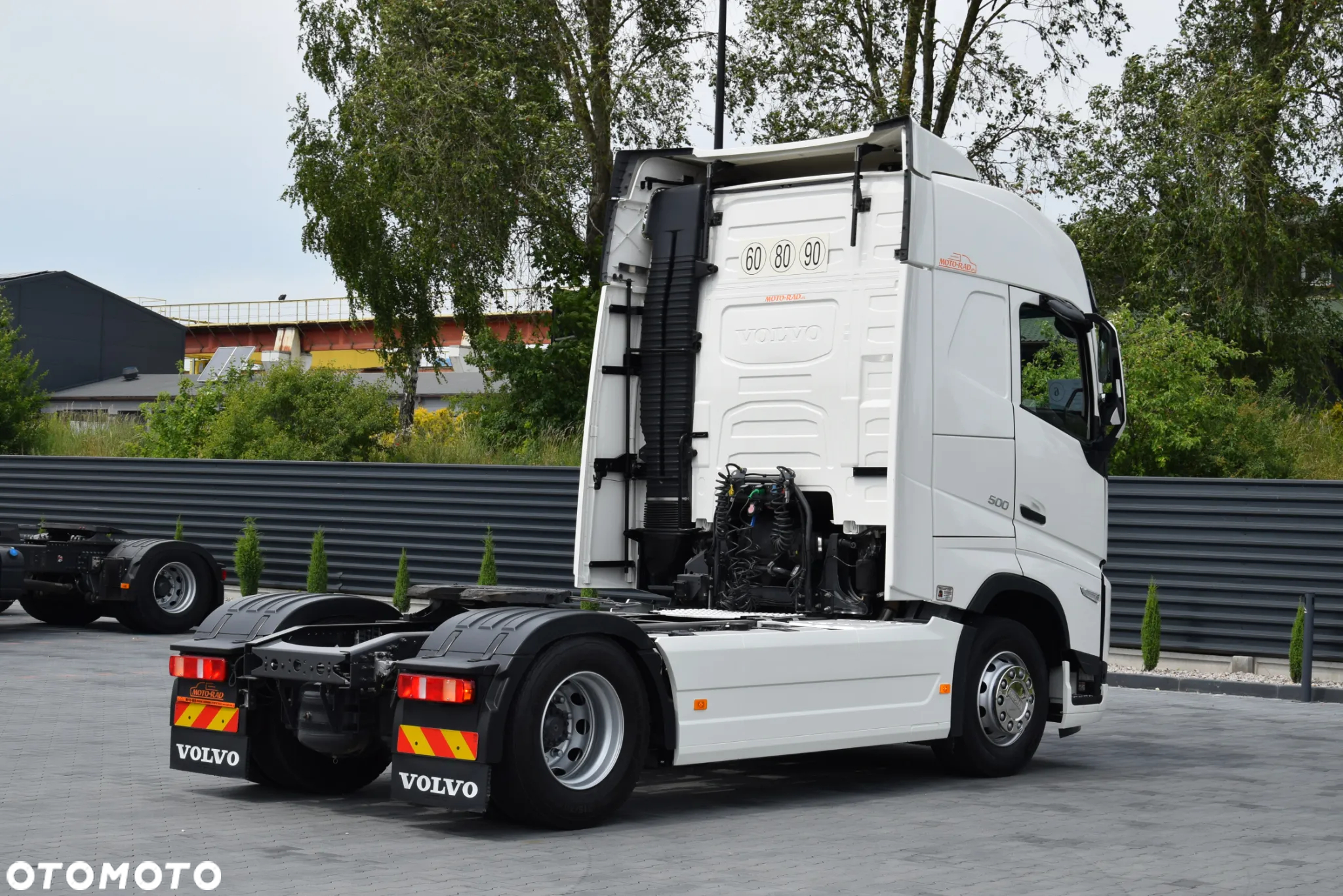 Volvo FH500 / EURO 6 / NOWY MODEL / KLIMATYZACJA POSTOJOWA / ACC / LEDY / 2 ZBIORNIKI / FULL SPILERY / 2023 / NISKI PRZEBIEG / SERWISOWANY / SPROWADZONY - 5