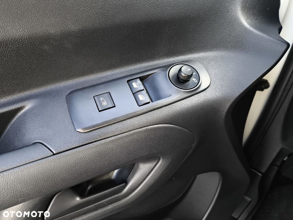 Toyota PROACE CITY - 21