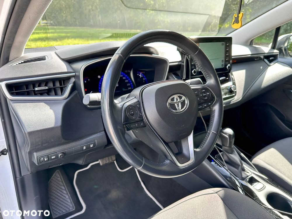 Toyota Corolla - 10