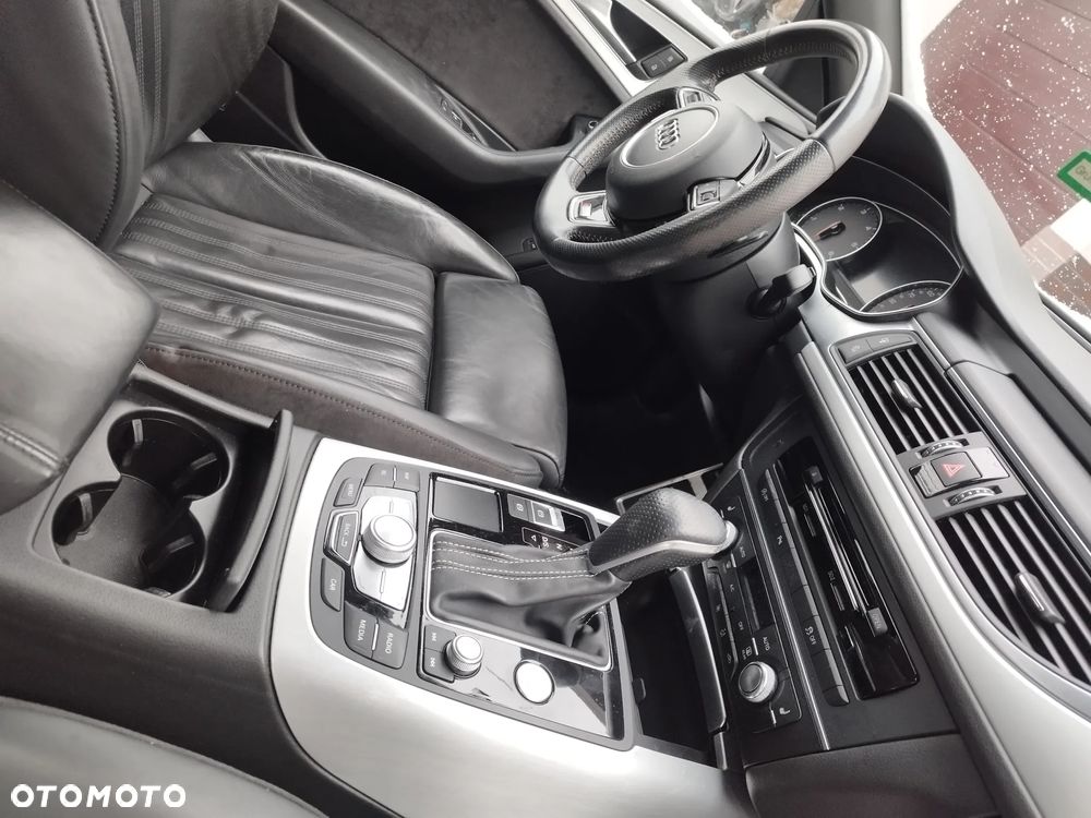 Audi A6 Avant 3.0 TDI quattro S tronic - 19