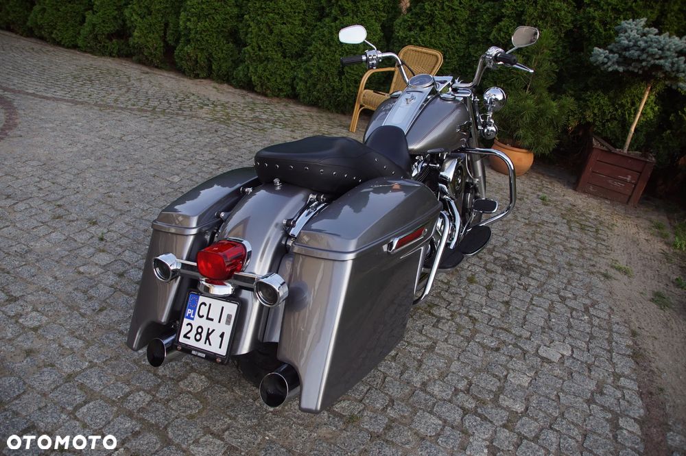 Harley-Davidson Touring Road King - 25