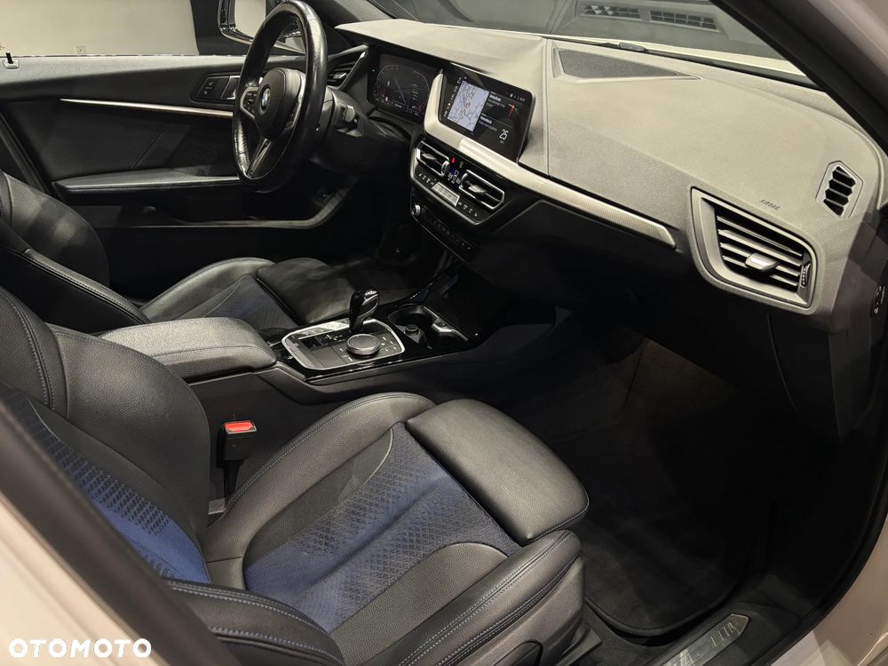 BMW Seria 1 118i M Sport - 22