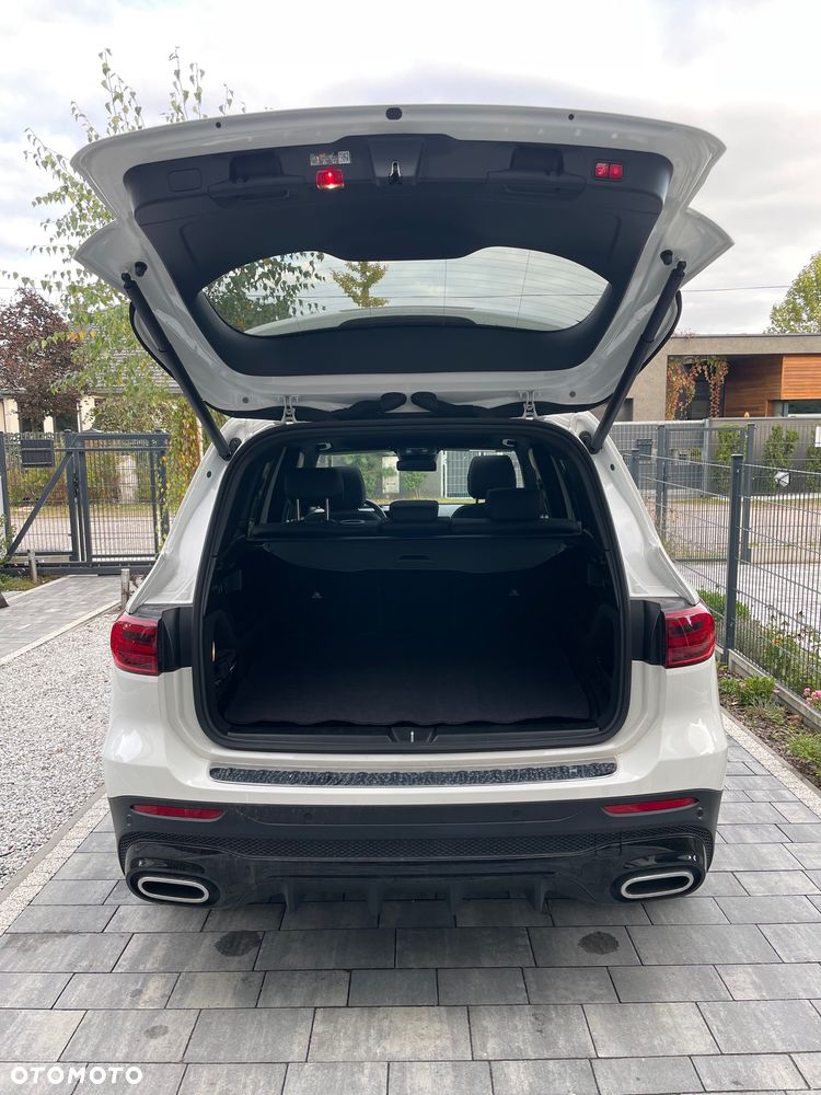 Mercedes-Benz GLB 220 mHEV 4-Matic AMG Line 8G-DCT - 12