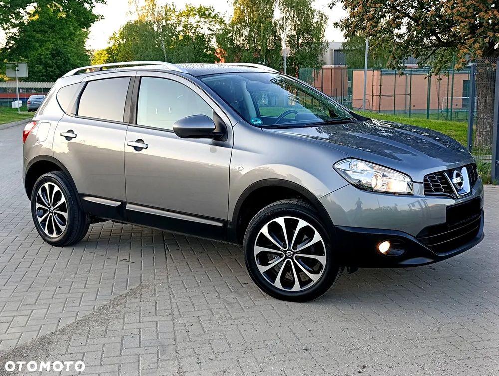 Nissan Qashqai 2.0 4x4 Tekna Premium - 4