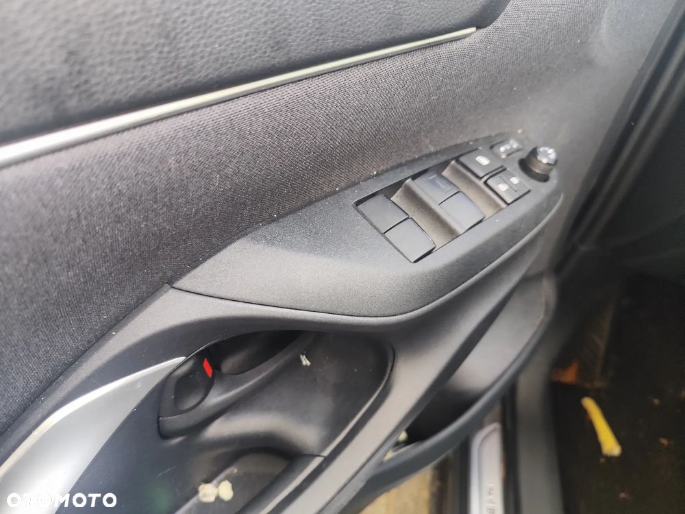 Toyota Yaris Cross Hybrid 1.5 VVT-i Team Deutschland - 18