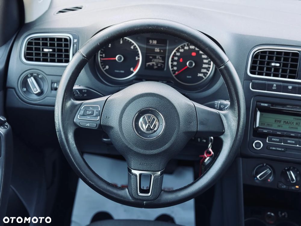 Volkswagen Polo 1.6 TDI Highline - 21