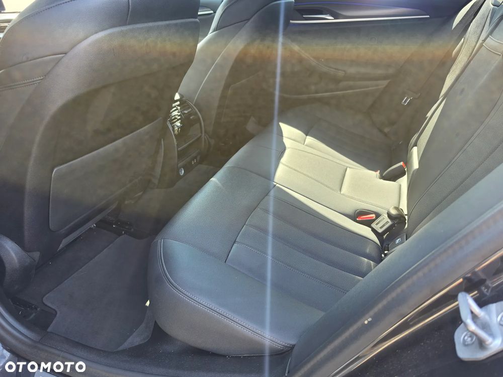 BMW Seria 5 520d mHEV M Sport sport - 19