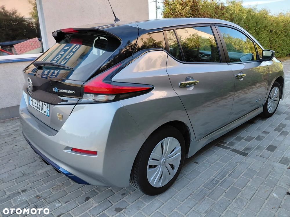 Nissan Leaf - 10