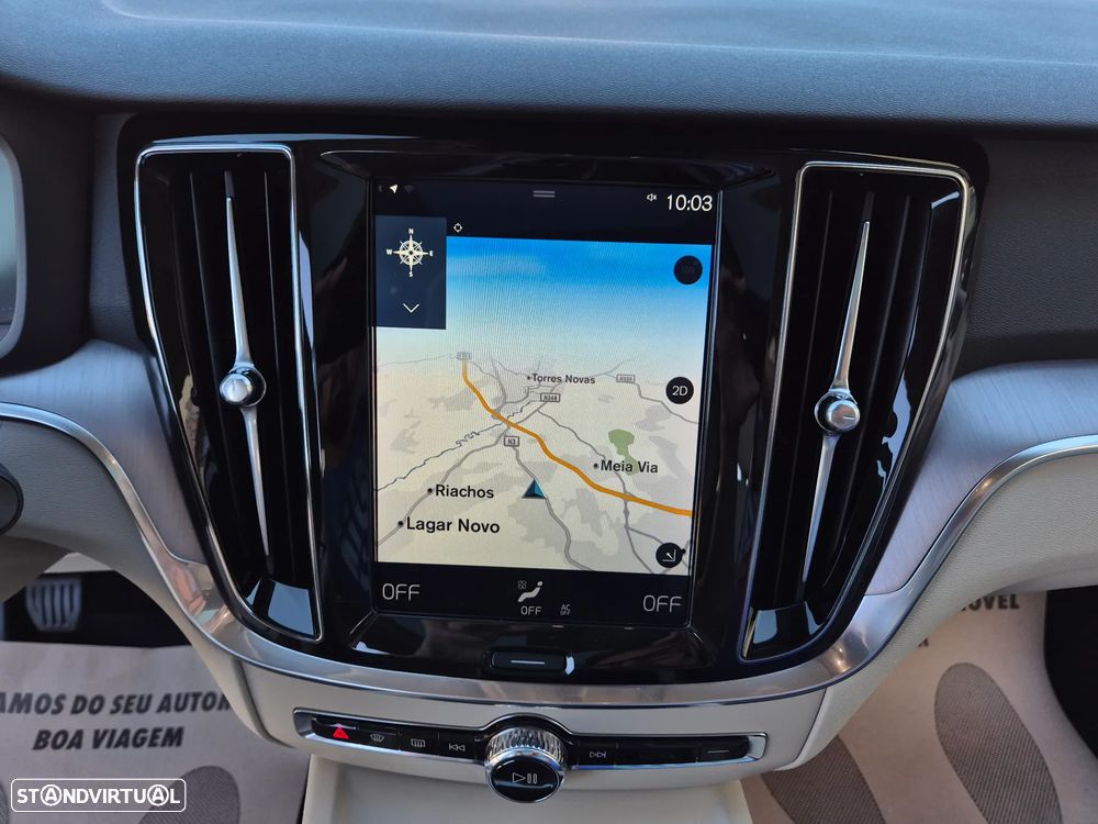 Volvo V60 2.0 D3 Momentum Plus - 26