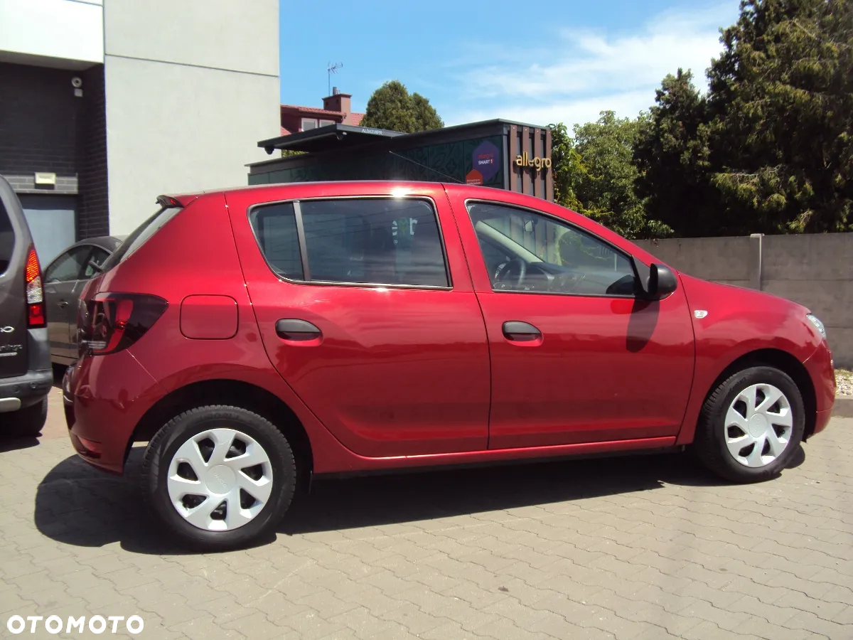 Dacia Sandero SCe 75 Essential - 4