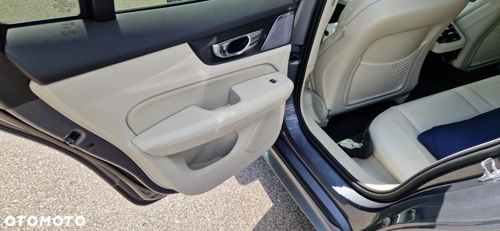 Volvo V60 T6 GPF AWD Inscription - 13