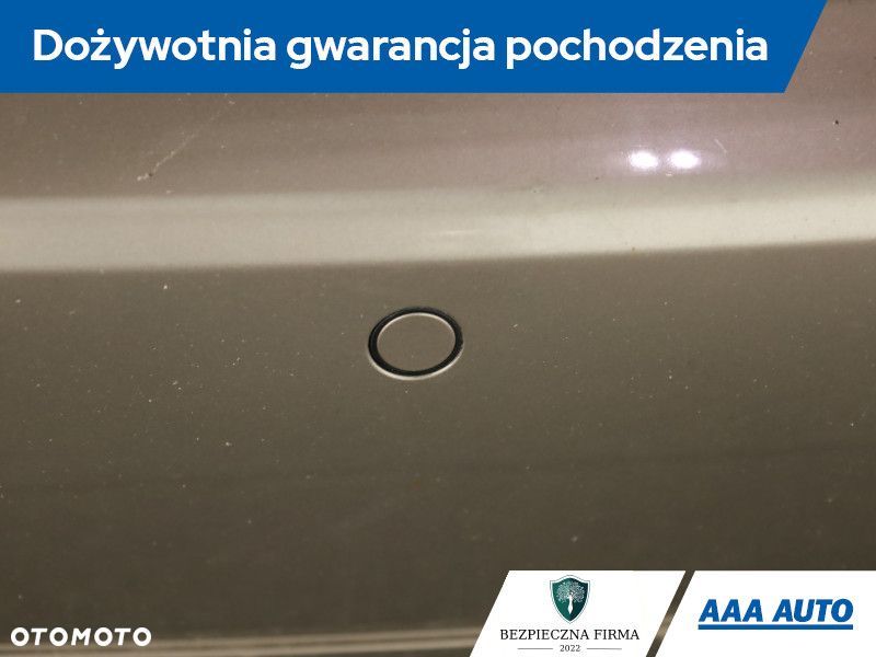 Volkswagen Touran - 22