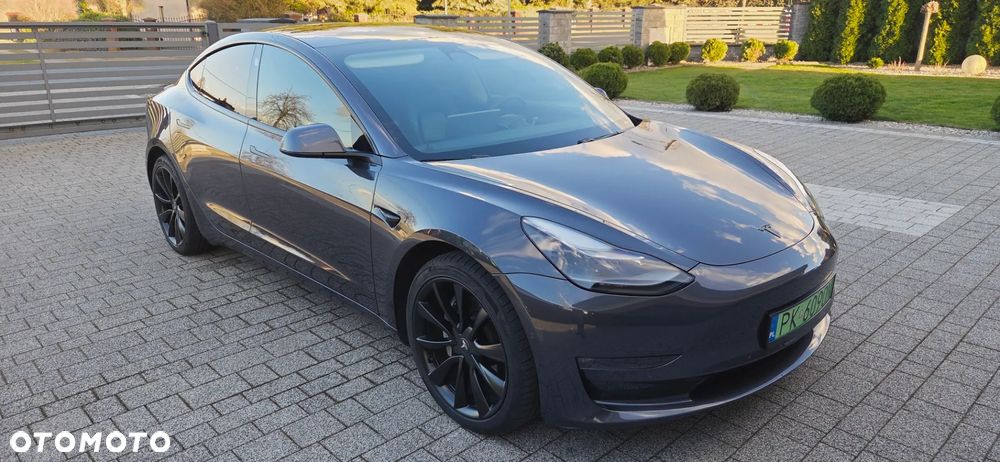 Tesla Model 3 Langstreckenbatterie Allradantrieb Dual Motor - 18
