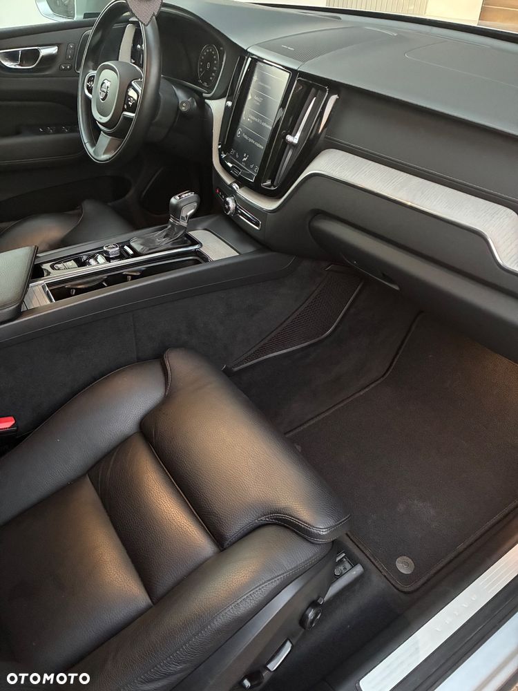 Volvo XC 60 - 3