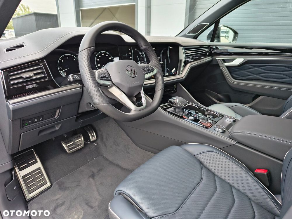 Volkswagen Touareg - 19