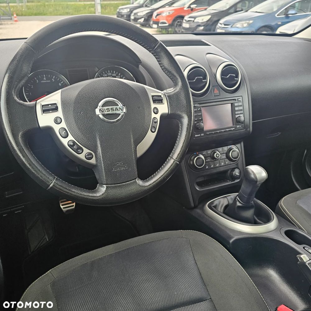 Nissan Qashqai - 11